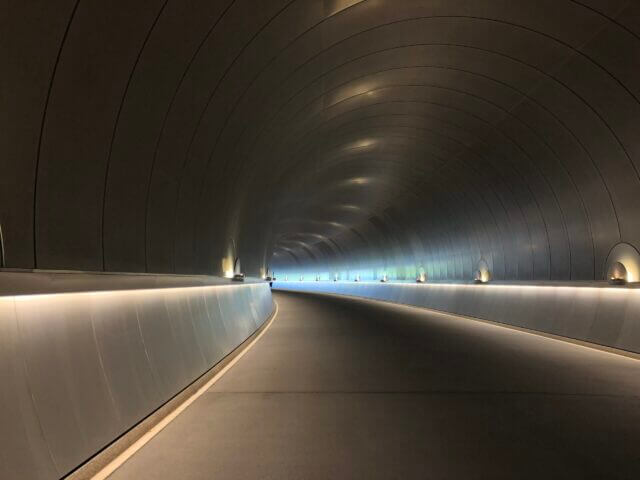 MIHOMUSEUMのトンネル写真